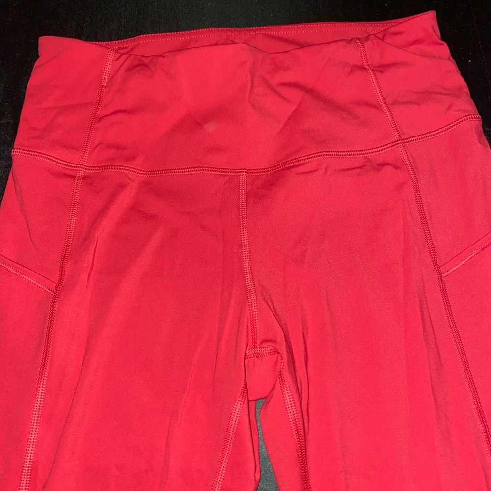 Red capri leggings with pockets!